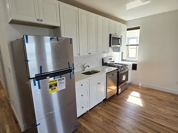 202 Riverside Drive image 2 of 8