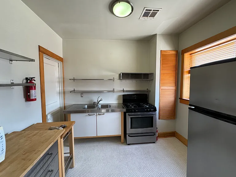 313 1/2 S Osage Ave — Photo 3