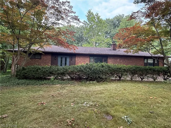 5791 Bolender Rd, New Franklin, OH 44319