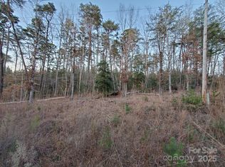 110 Sanford Ct, Troy, NC 27371