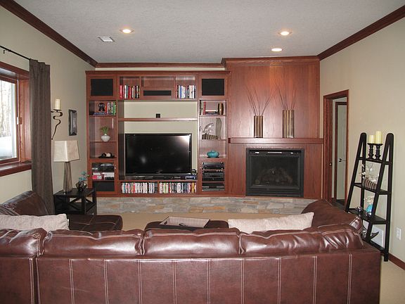 5th image of 4409 Donway Dr NE
