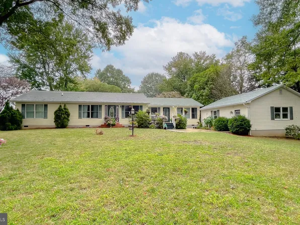 17097 Jutland Dr, Saint Inigoes, MD 20684