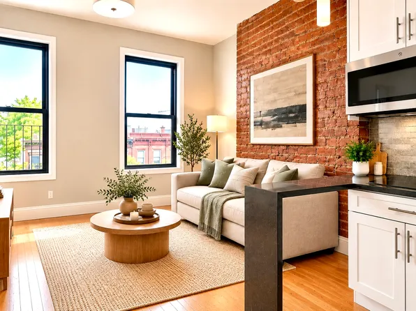 728 Franklin Avenue image 1 of 5