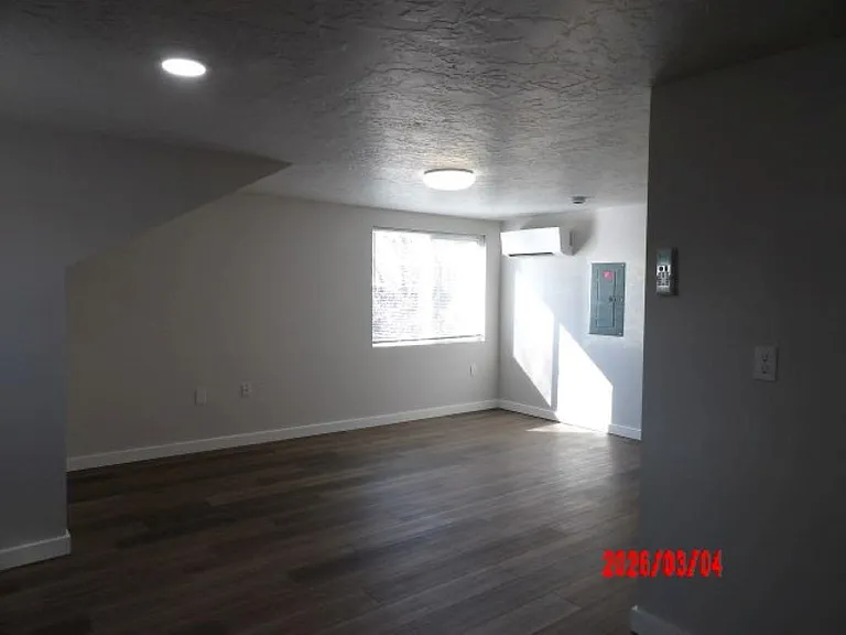 204 S Chestnut St #5 — Photo 5