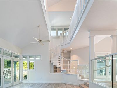 673 Bridgeway Ln, Naples, FL, 34108