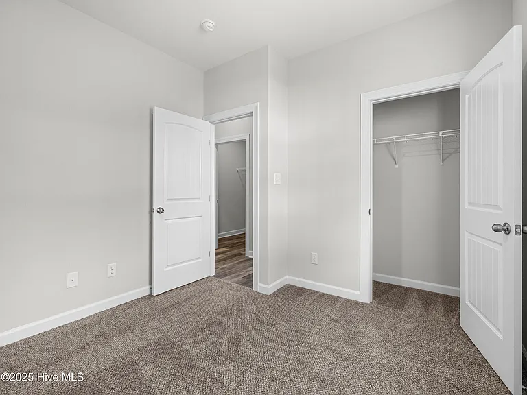 908 Freewoods Ct — Photo 34