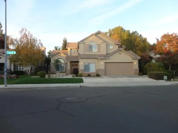 2276 E Trenton Ave, Fresno, CA 93720