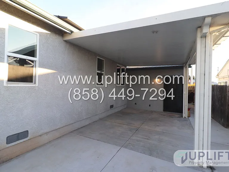 5304 Nutmeg St — Photo 15