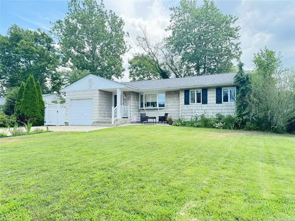 14 Van Buren Avenue, Centereach, NY 11720