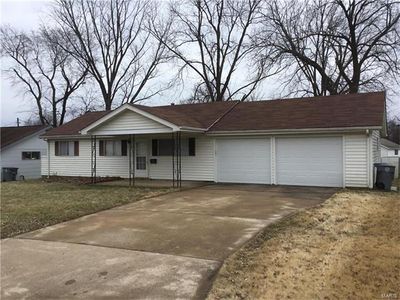 414 Prince Charles Dr, O'Fallon, MO, 63366