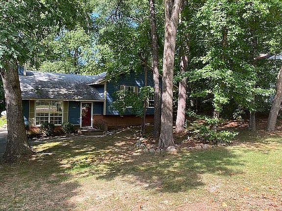 Late Summer view from Street