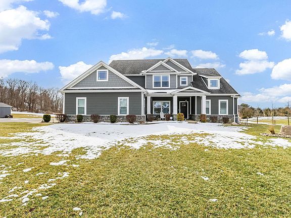 3rd image of 109 Whitetail Ridge Way