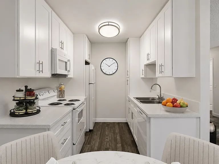 Vista Hermosa Apartments — Photo 6