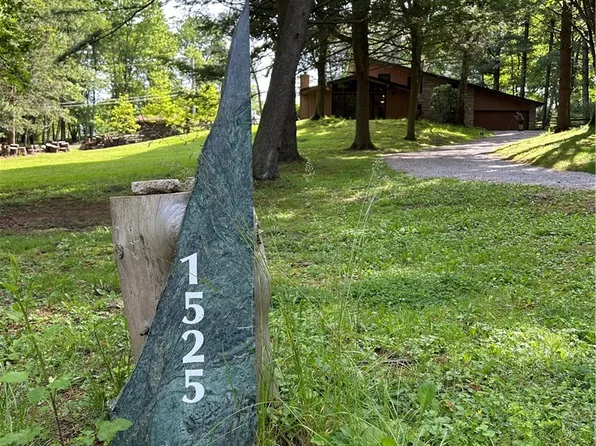 1525 Old State Rd, Gibsonia, PA 15044