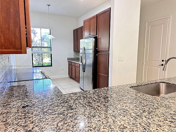 5th image of 3275 W 96th Pl #3275