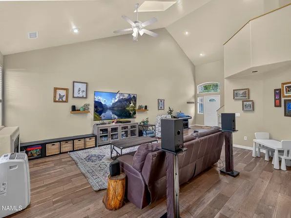 1876 W Camelot Dr, Flagstaff, AZ 86001