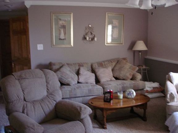 Spacious Family Room