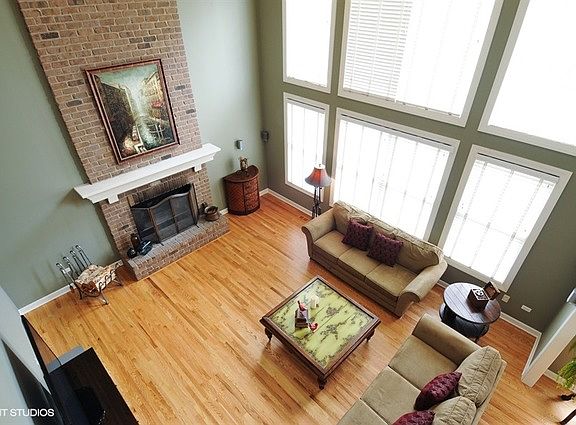 5th image of 24349 Crowfoot Ct