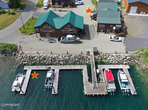 105 Cove St #4B, Craig, AK 99921