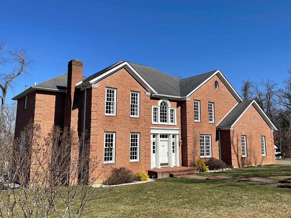 114 Oak Ln, Huntington, WV 25701 Zillow