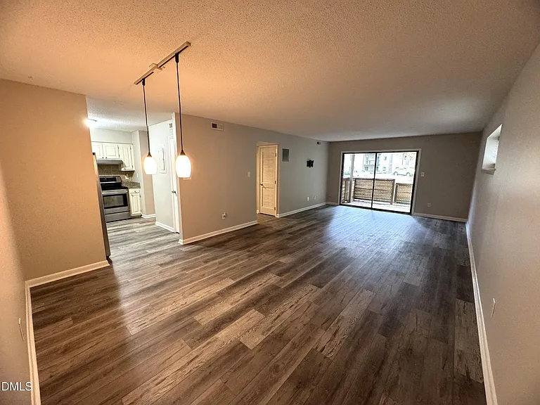 533 Pine Ridge Pl — Photo 3