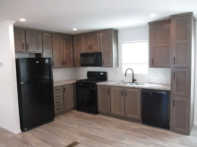 7255 126th St W #447 — Photo 9