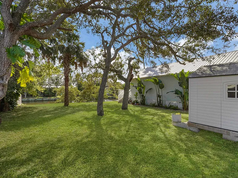 231 Majorca Rd — Photo 23