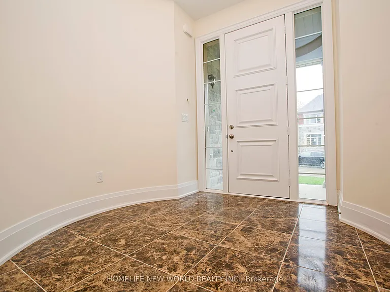 11 Queen Magdalene Pl — Photo 3