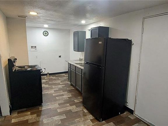 2nd image of 8105 Olive St