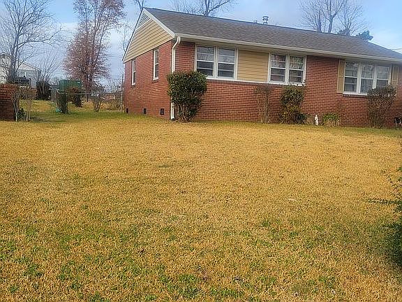 FRONT & LEFT SIDE OF HOUSE