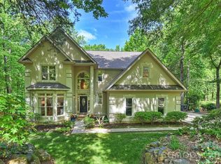7133 Cobble Creek Dr, Matthews, NC 28104