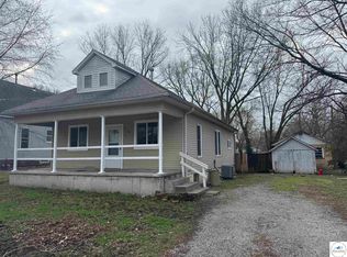 1002 E 10th St, Sedalia, MO 65301