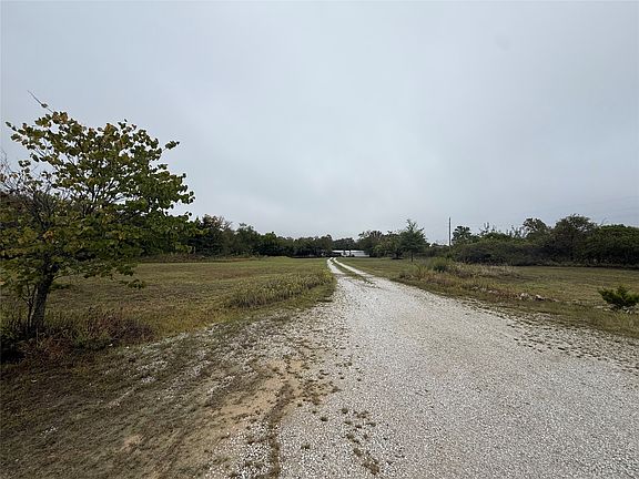 5th image of 422586 E 1150th Rd