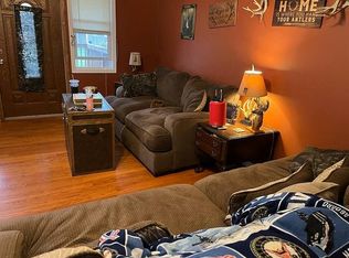 203 Gore Pl, Benton, IL 62812