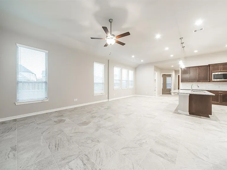 8706 Fox Trail Dr — Photo 8