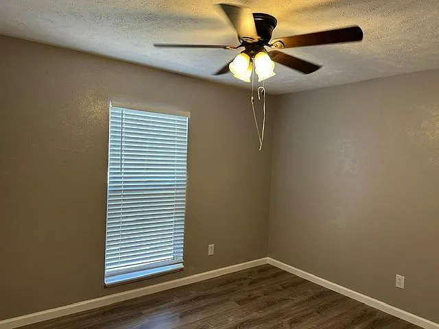5033 Blue Glen Dr — Photo 9