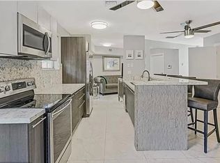 725 SE 14th Ct, Fort Lauderdale, FL 33316