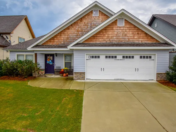 33 Calcite Ln, Pike Road, AL 36064