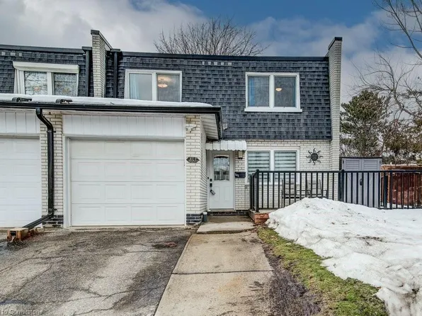 141 Charles Best Pl, Kitchener, ON N2M 5A4