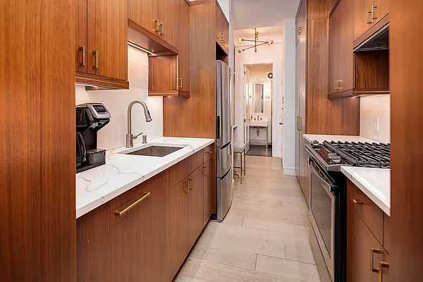 Sold by Barlavi Inc. | media 14