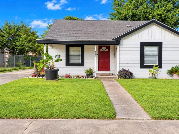 720 N Avenue B, Freeport, TX 77541