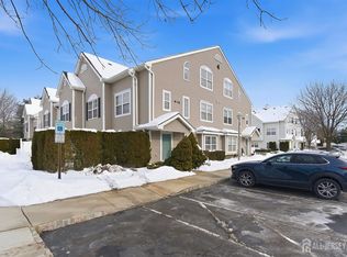 11 Fiddlers Elbow Ct, Howell, NJ 07731