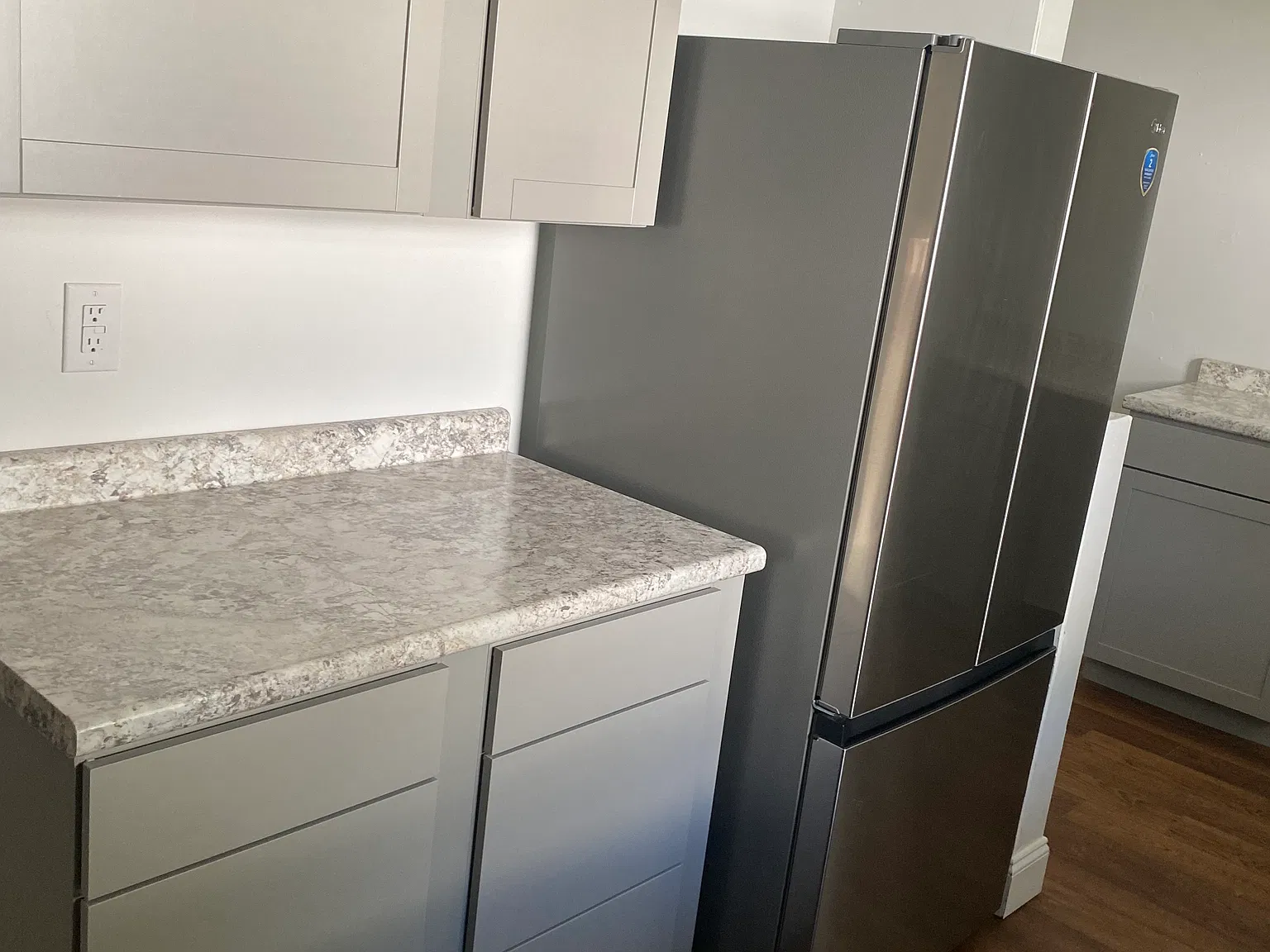2 bed, 800 sqft, $995 — Photo 4