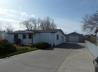 120 Pine Ave, Hansen, ID 83334