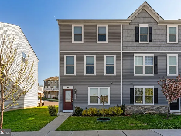 159 Presidents Pointe Ave, Ranson, WV 25438