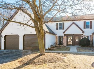 2619 Oakshire Ct, Aurora, IL 60502