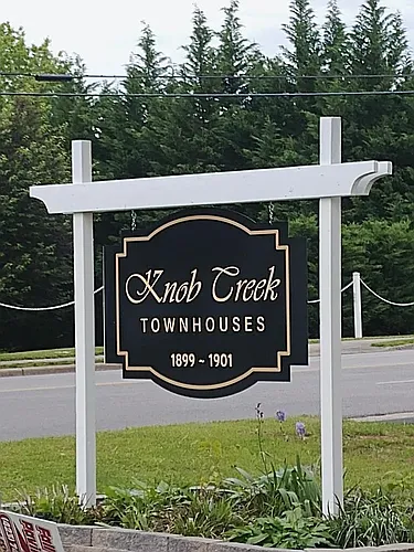 knob creek townhouses Photo 1