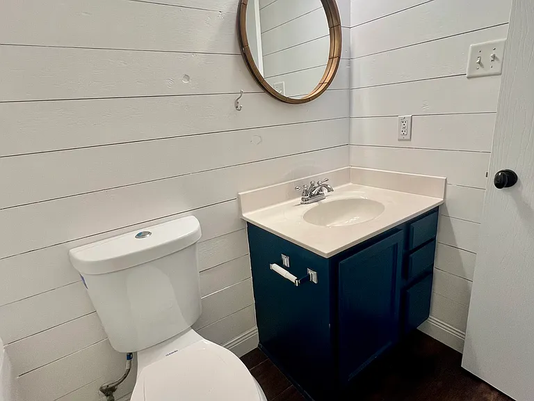 Powder room