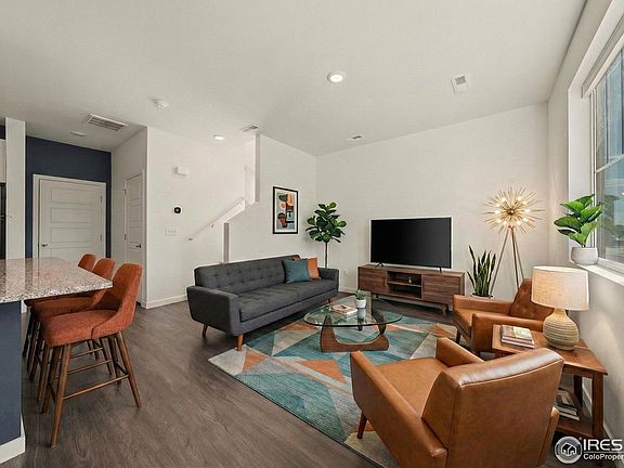 4th image of 270 Cardinal St