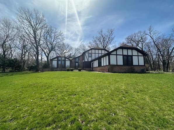 3962 Us Highway 34 Hwy, Oswego, IL 60543 – 5-bedroom rental in Oswego